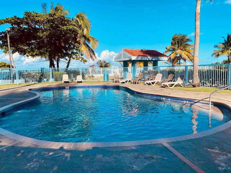 Villas Del Mar Beach Resort Loiza Exterior photo